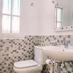 - Casa Yairan *