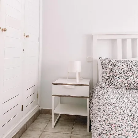 - Casa Yairan Nyaraló